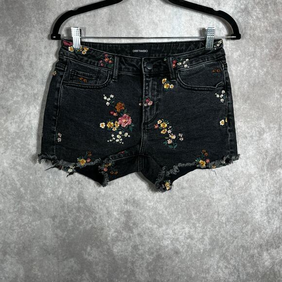 DRIFTWOOD Pants - Driftwood Cut Off Shorts Women 26 Black Denim Floral Embroidered Frayed Hem Boho